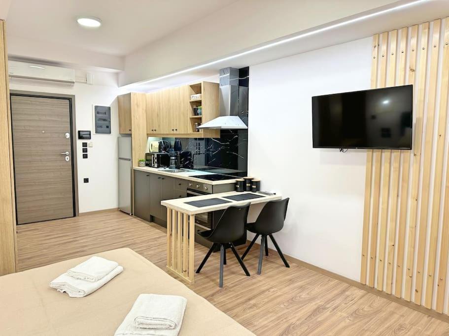 Oasis Luxury Apartments Erétria Extérieur photo