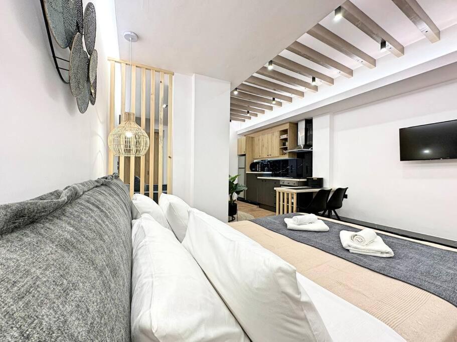 Oasis Luxury Apartments Erétria Extérieur photo