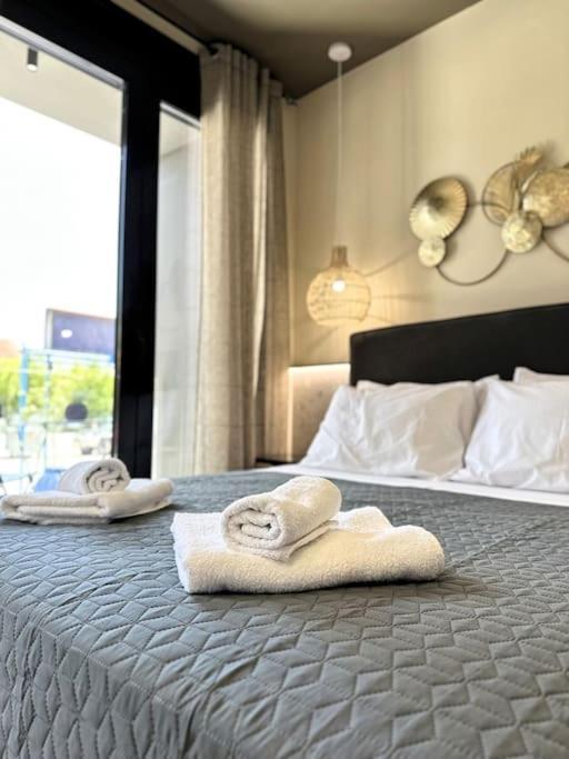 Oasis Luxury Apartments Erétria Extérieur photo